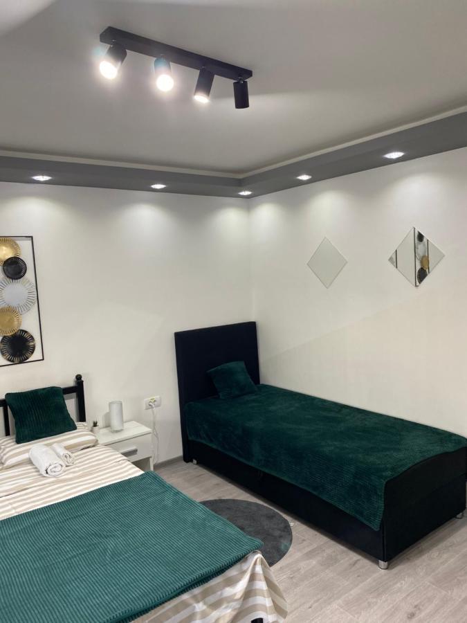 Manirosi 5 Apartment Суботиця Екстер'єр фото